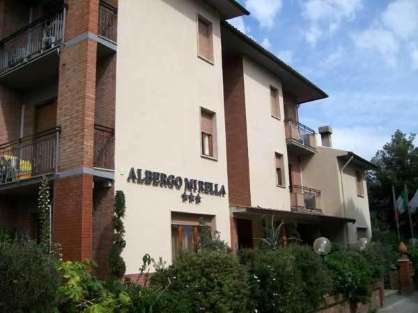 Hotel Mirella Castiglione della Pescaia Exteriör bild