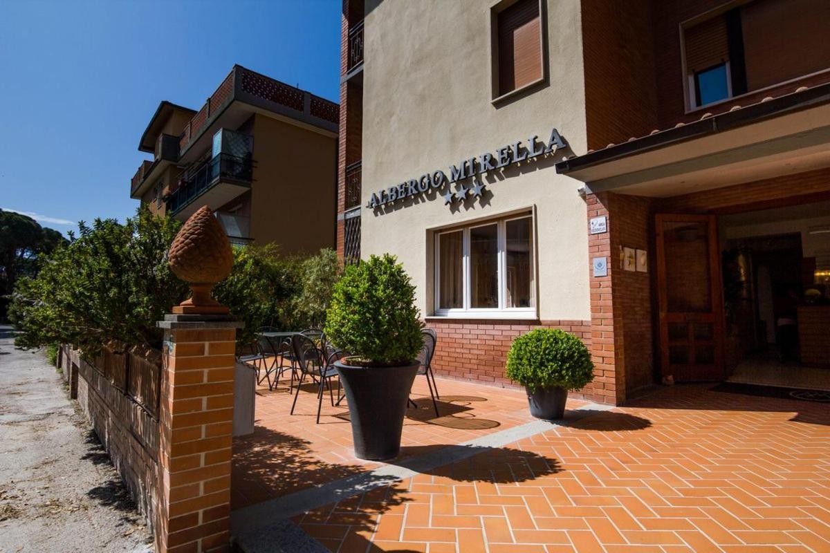 Hotel Mirella Castiglione della Pescaia Exteriör bild